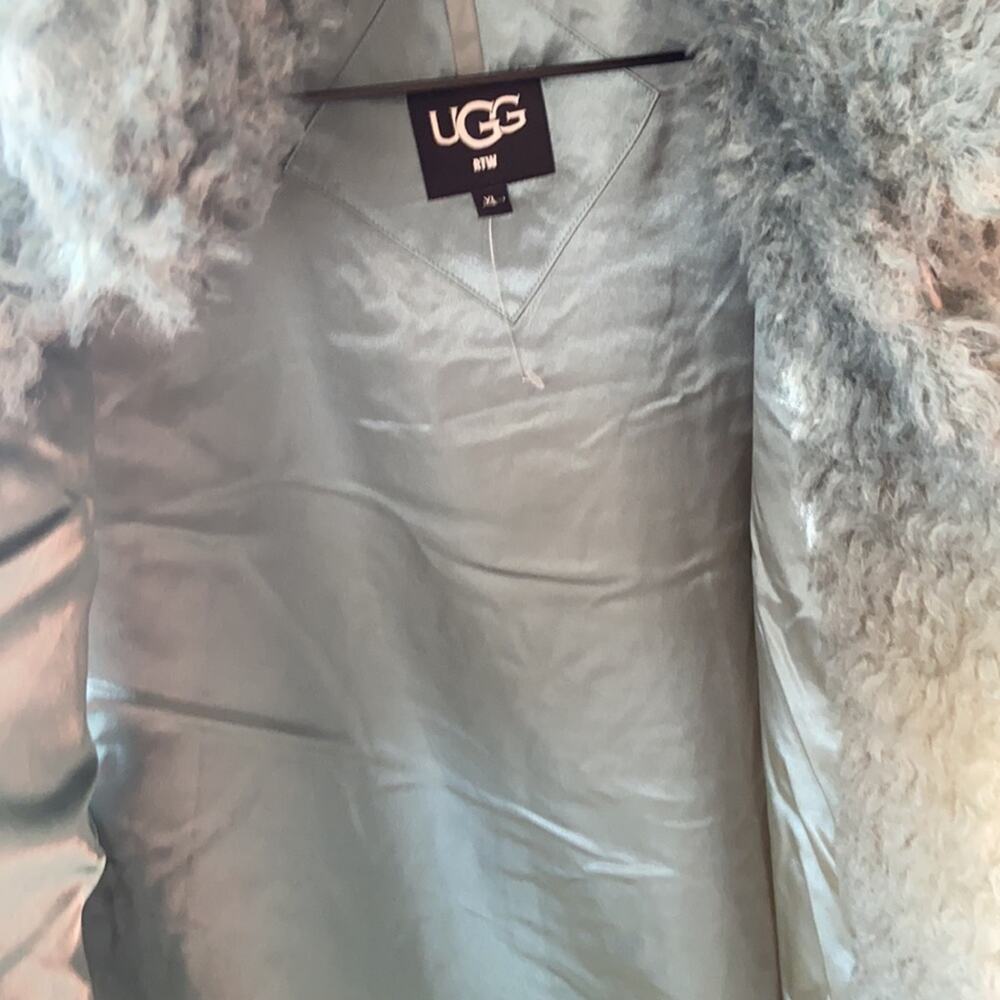 UGG TAMMIE FAUX FUR VEST GREEN Teddy Fluffy Oversized XL - Picture 7 of 8